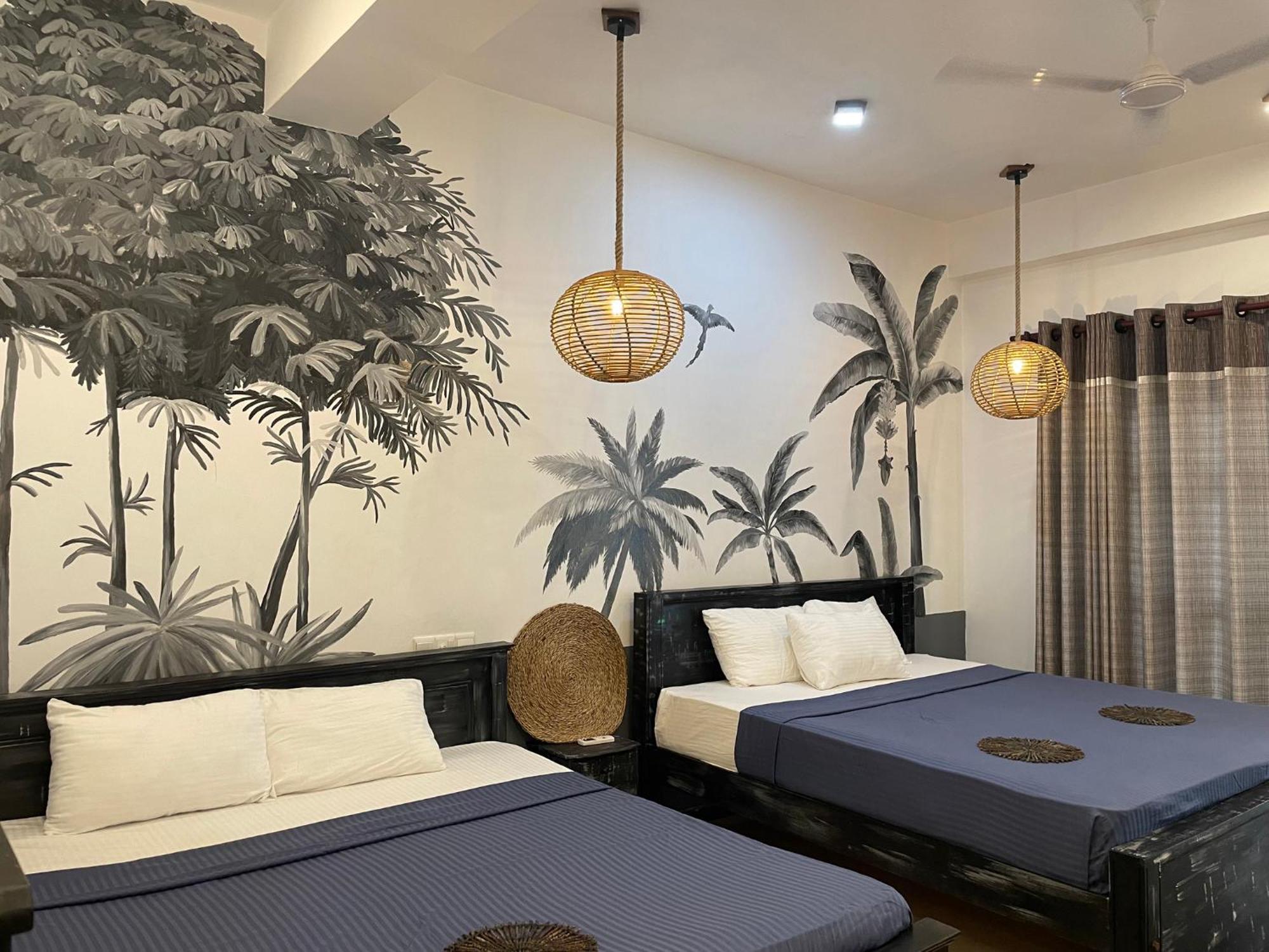 Crystal Oceanic Hotel Ahangama Bagian luar foto