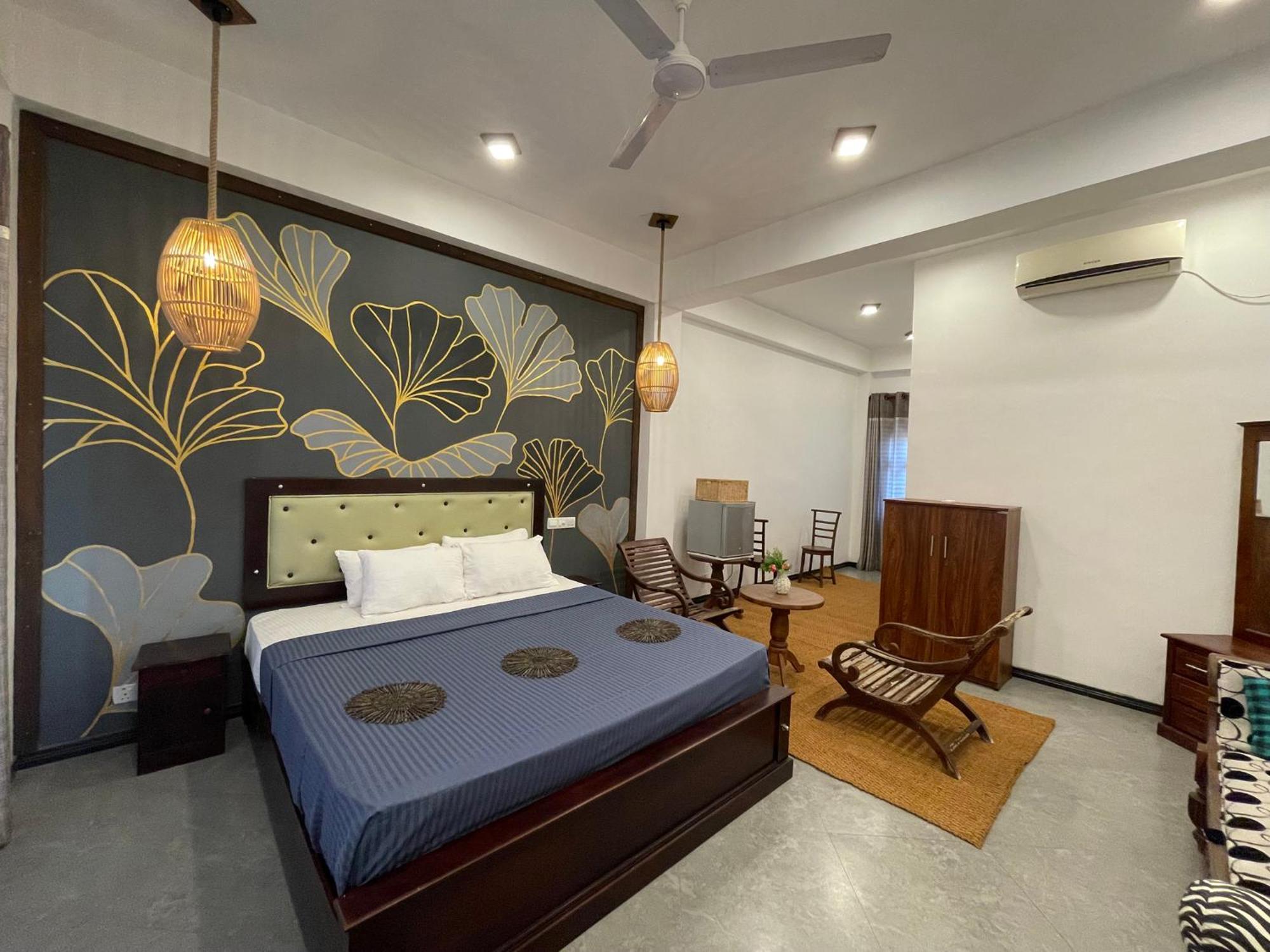 Crystal Oceanic Hotel Ahangama Bagian luar foto