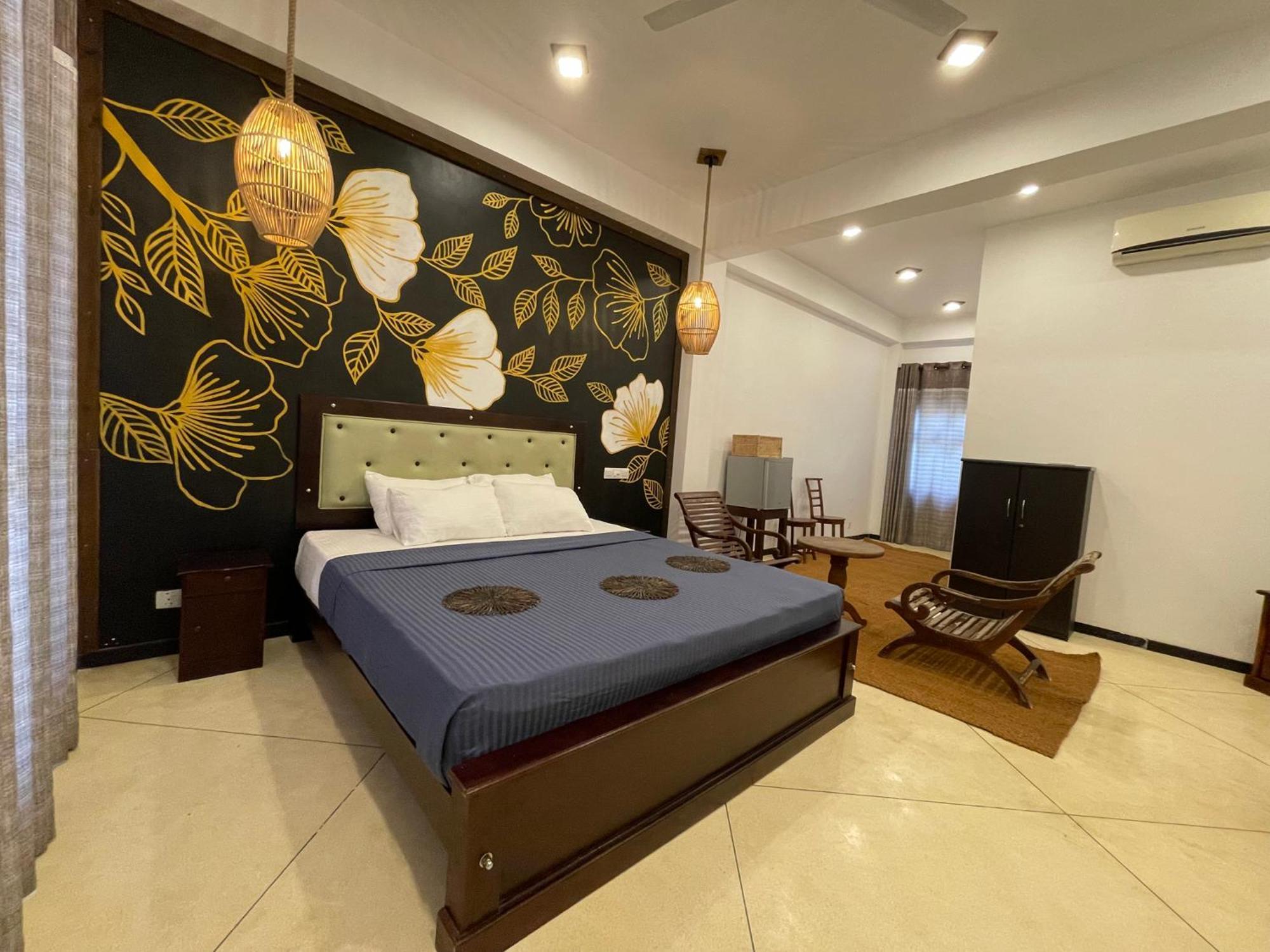 Crystal Oceanic Hotel Ahangama Bagian luar foto