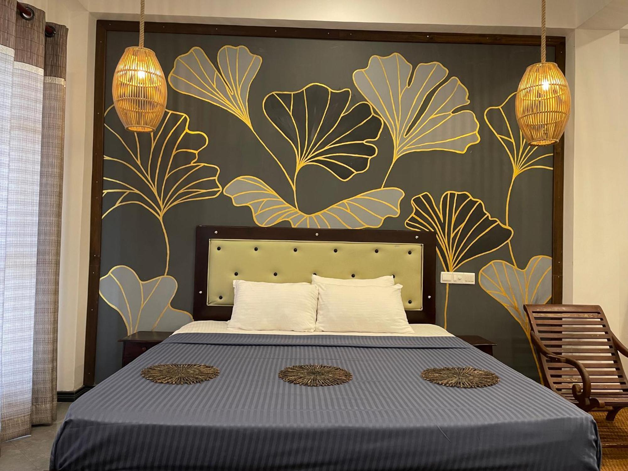 Crystal Oceanic Hotel Ahangama Bagian luar foto