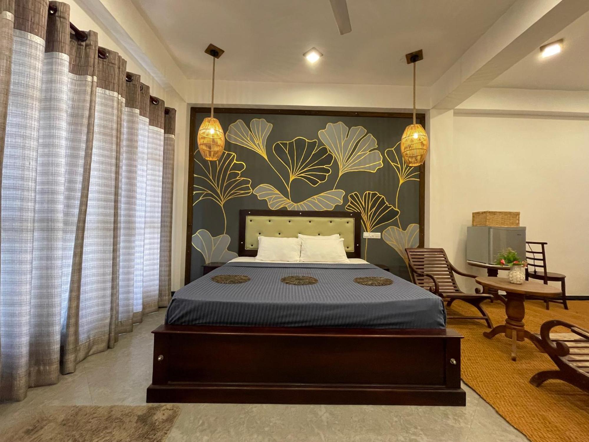 Crystal Oceanic Hotel Ahangama Bagian luar foto